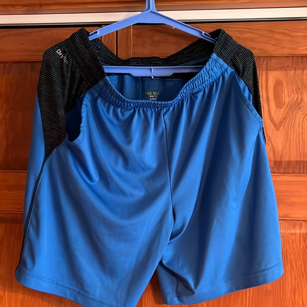 Boys husky shorts. Quick dry athletic shorts. Waist is 15” l to r; lngth 8 3/4”